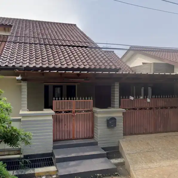 Di Jual Rumah Komplek Jatimelati Bulog Kota Bekasi Shm