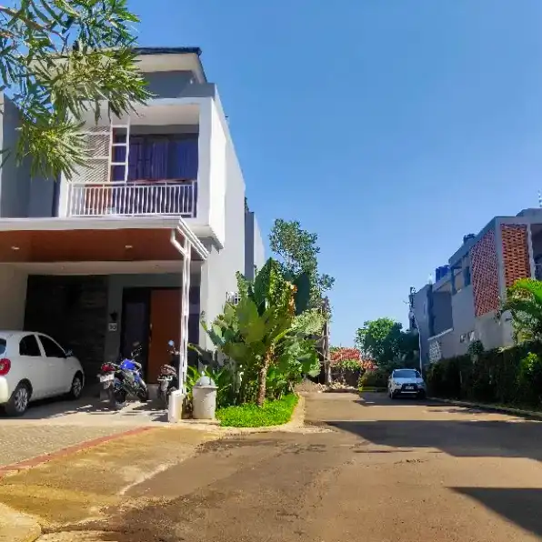 Rumah 2 lantai dan paling murah 