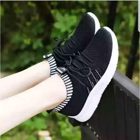 Sepatu Sneaker Wanita Tali Print - dmn