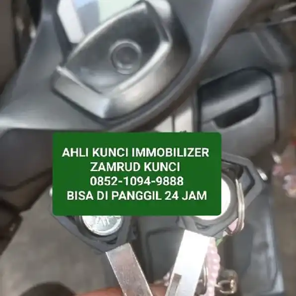 Zamrud Kunci 0852-1094-9888 Ahli Kunci & Duplikat kunci Immobilizer Kota Wisata Cibubur