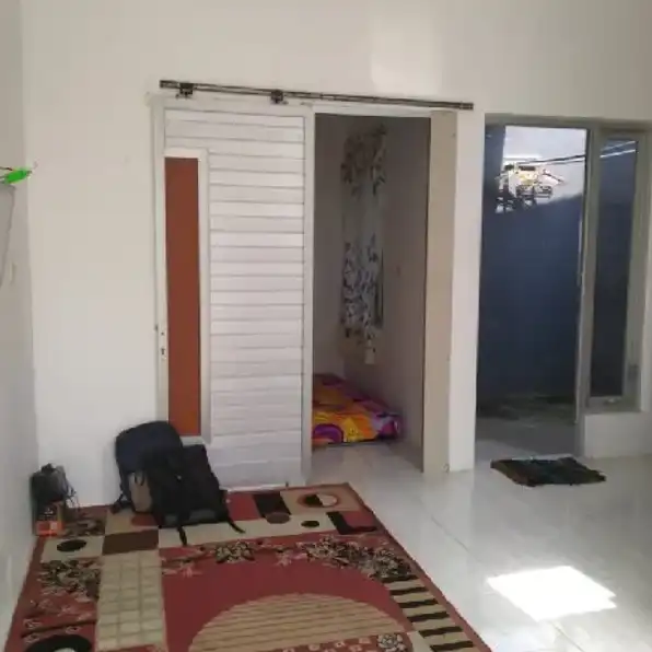 Di jual murah rumah mepet Surabaya barat 