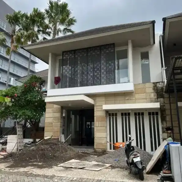 Rumah Minimalis Shm di Komplek Royal Residence Crown Hill