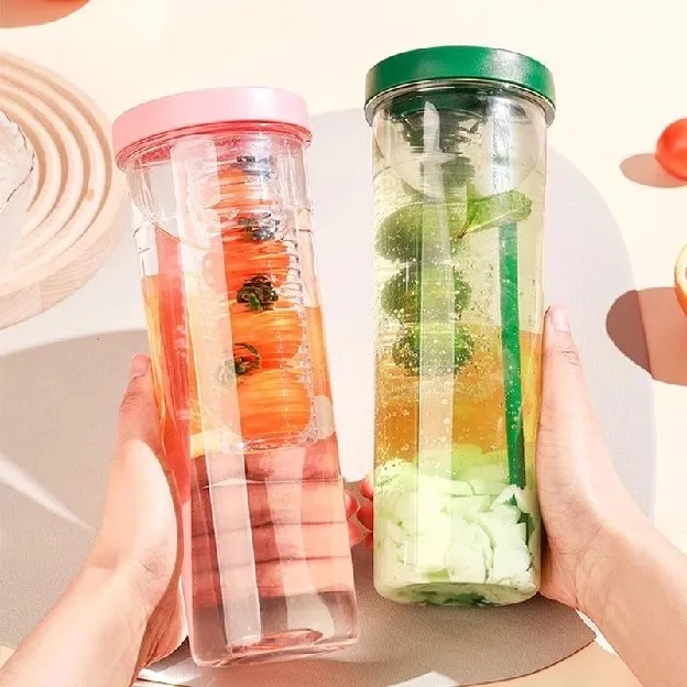 BOTOL MINUM PLASTIK INFUSED WATER DENGAN SEDOTAN