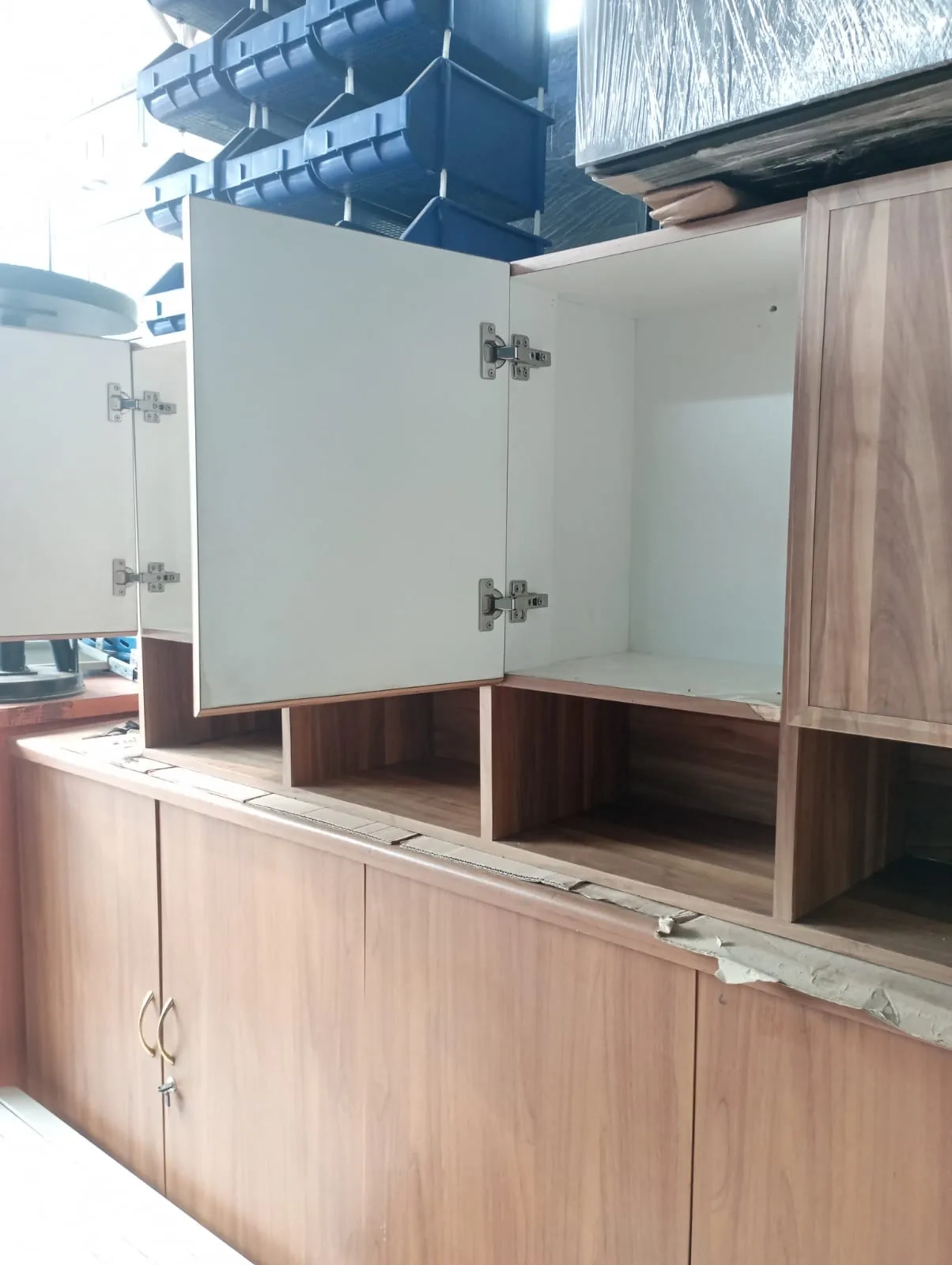 kitchen set gantung minimalis 4 pintu