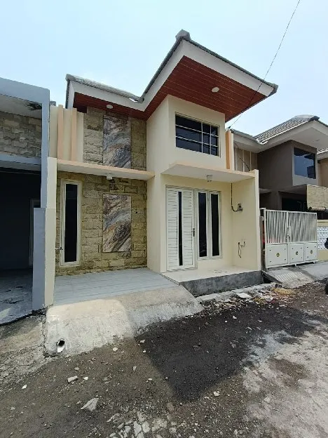 Jual Rumah Cantik Randu Padangan Pakal Batas kota Surabaya siap huni Bebas banjir