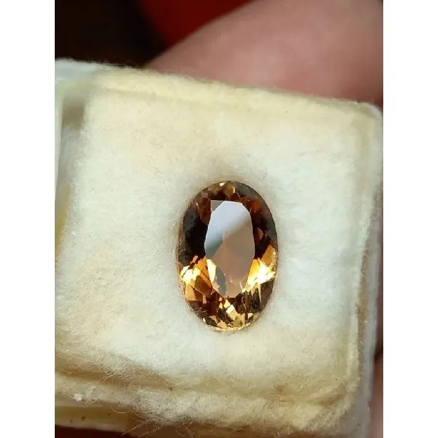 natural topaz 3.95ct