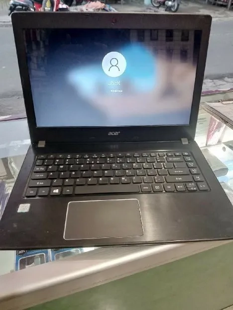 Laptop Acer Aspire E5-475G 