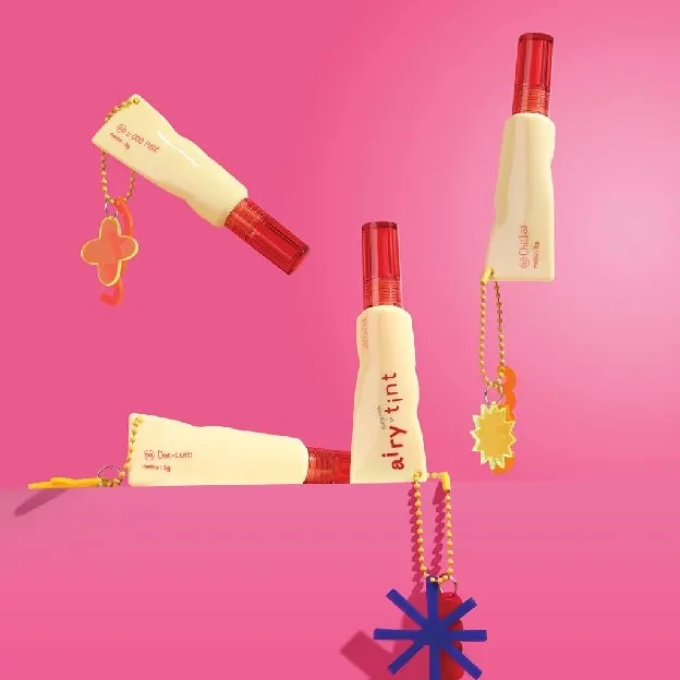 Emina Airy Surprise Tint 3 g + Keychain - Lip Tint Longlasting Ringan Tahan Lama