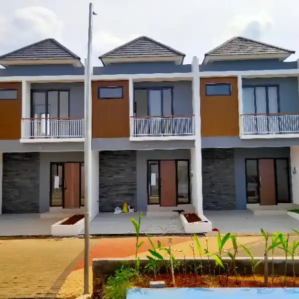 Rumah 2 lantai dan murah