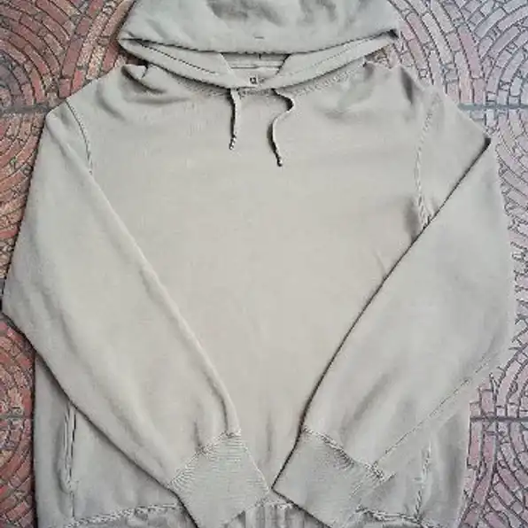 HOODIE UNIQLO