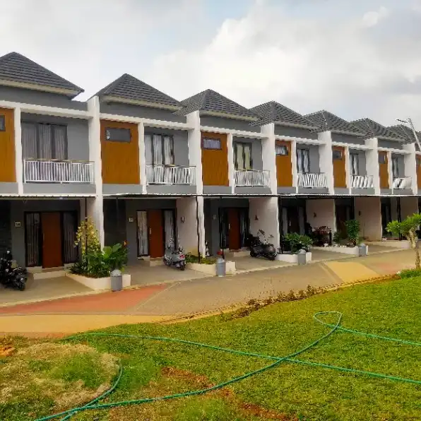 Rumah murah 2 lantai 