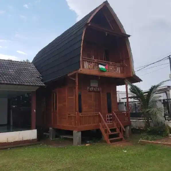 Wahyu Rumah Kayu