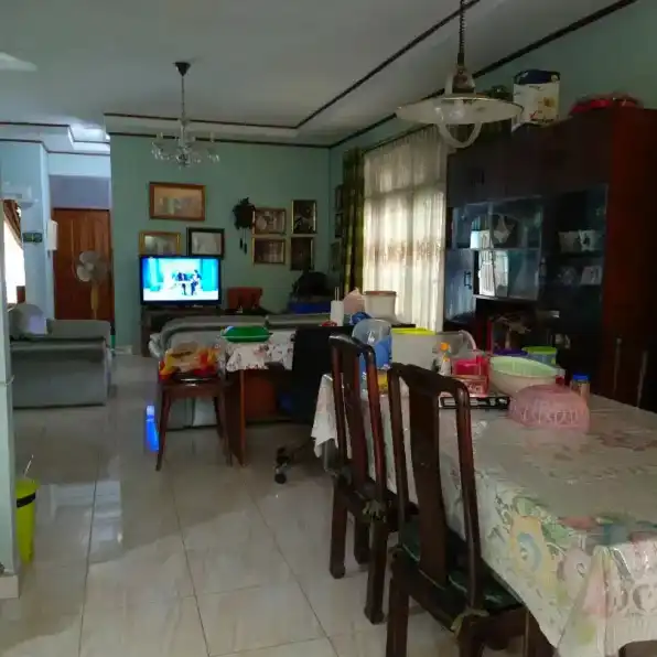 Dijual Rumah Lama Nyaman Jalan Loka Indah Jakarta Selatan