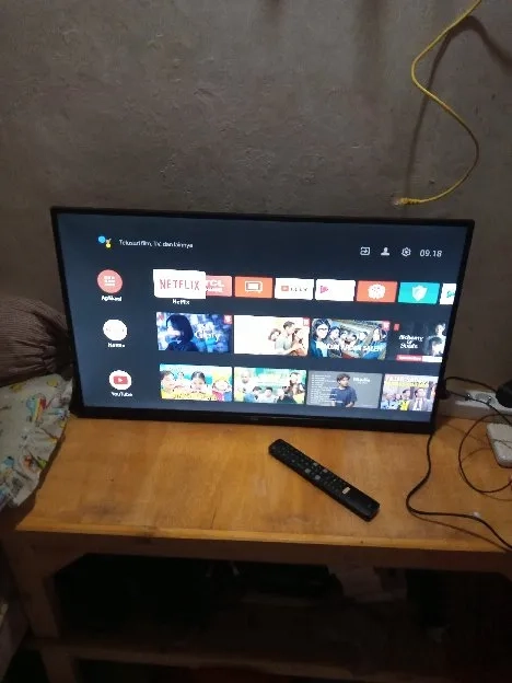 Dijual TV TCL 32 inch smart android digital free breket noken