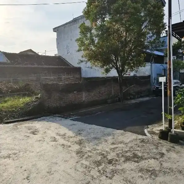 Tanah 154m2 Di Papahan Karanganyar Kota 