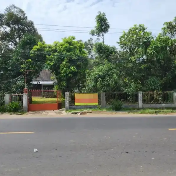 Jual Rumah Cocok Untuk Usaha di Karang Tengah Sukabumi