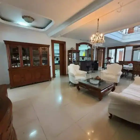 Dijual Rumah Mewah di Bintar Sektor Kota Tangerang Selatan