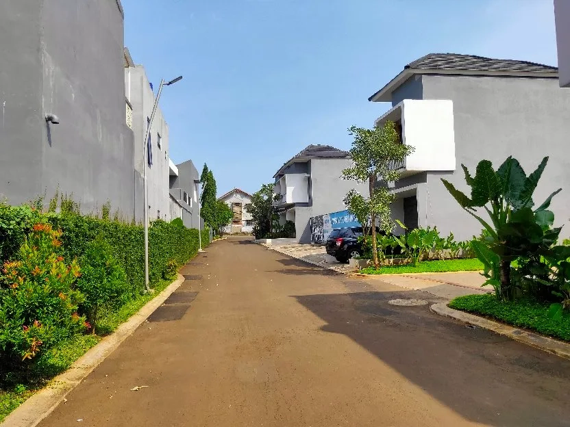 Rumah 2 Lantai dan Paling Mewah