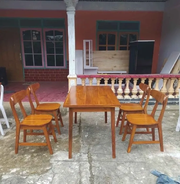 Meja Makan Aesthetic, Meja Cafe Estetik, Meja Makan Kayu 4 Kursi