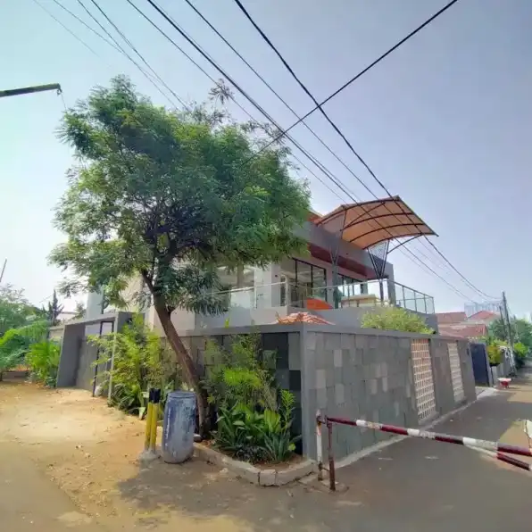 Rumah 2 Lantai di Perum Pondok Kranji Tangerang Selatan