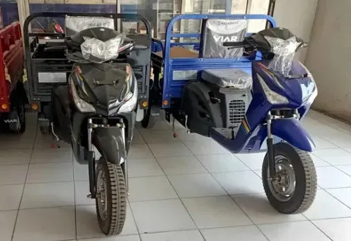 KREDIT VIAR RODA TIGA BIT DP 2.500.000