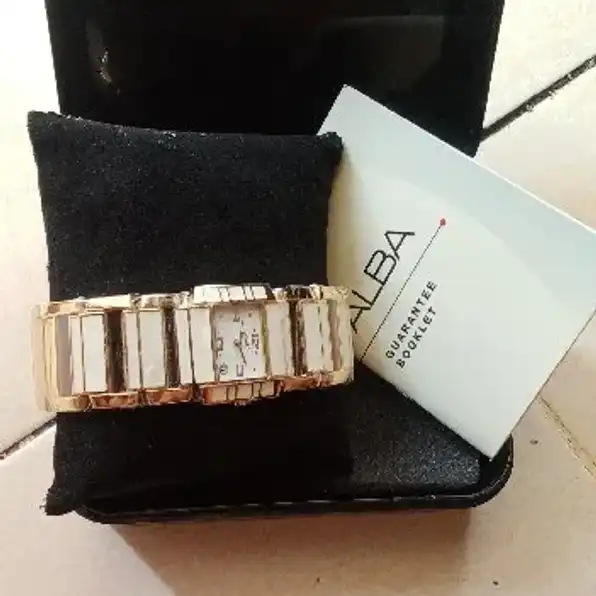 dijual jam tangan ori alba cewek