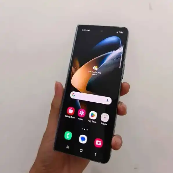 Samsung Galaxy Z Fold 4