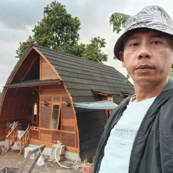 Wahyu Rumah Kayu