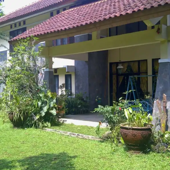 Di Jual Rumah Mewah di Kawasan Loji Kota Bogor 