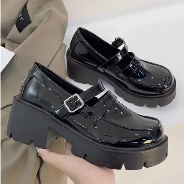 Heels Sepatu Sneakers Wanita Kerja Docmart Maryjane Hitam