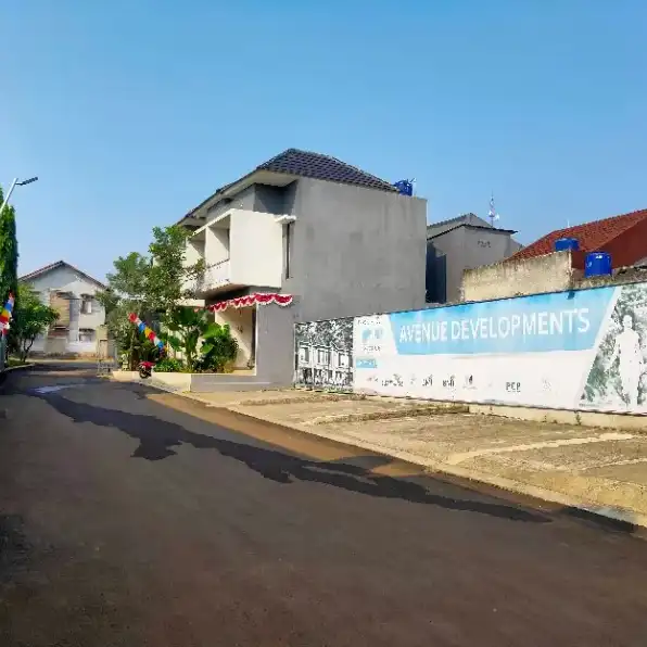 rumah 2 lantai dan harga 800 juta