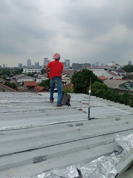 SPESIAL AHLI INSTALASI PENANGKAL PETIR RUMAH KANTOR 