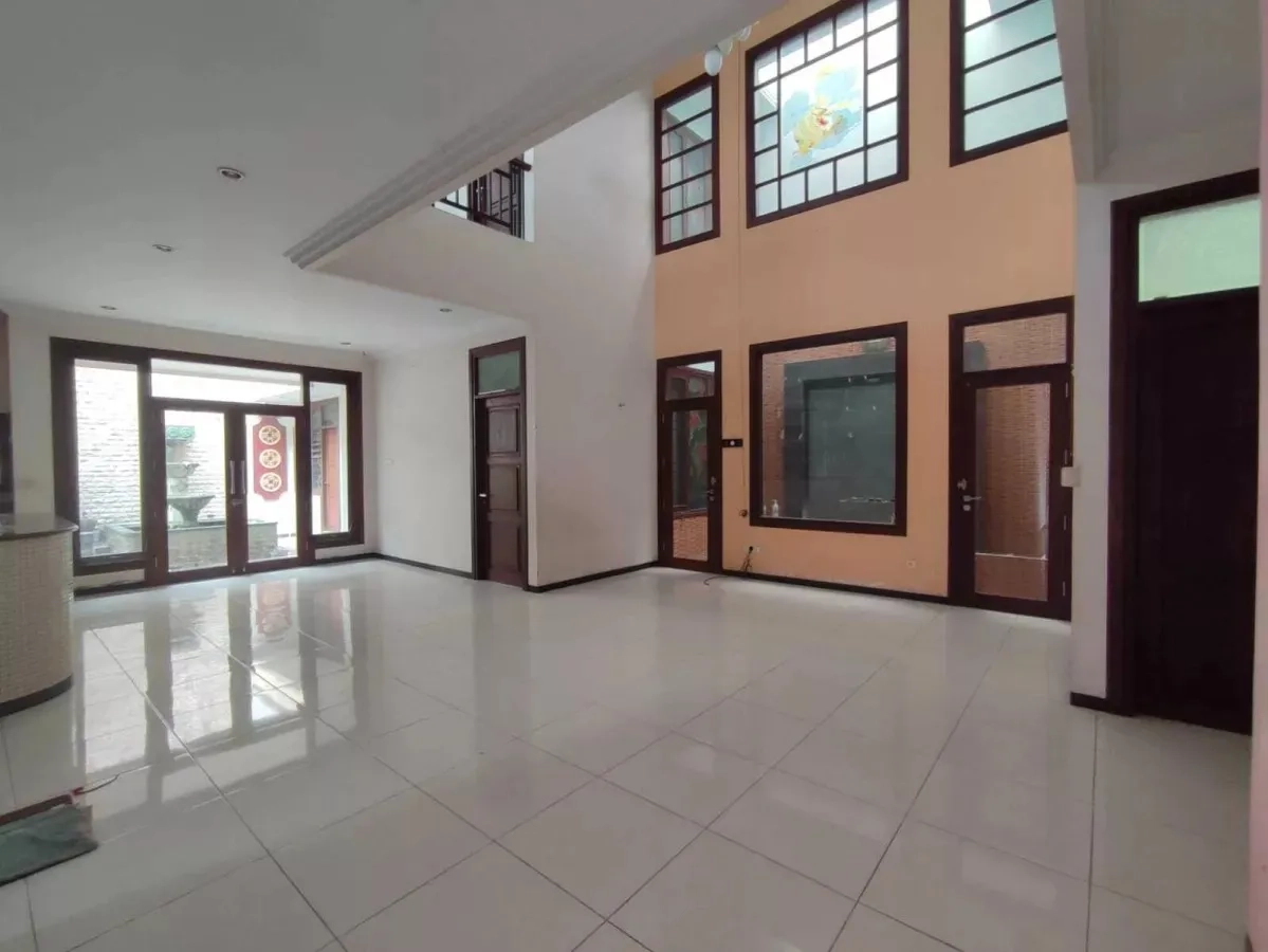 Jual Rumah Bagus 2 Lantai di Jalan Gatot Subroto Denpasar