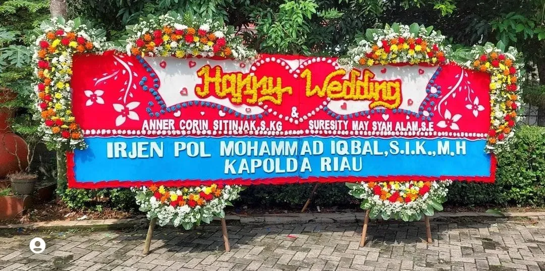 Toko Karangan Bunga Cibinong 0858-4699-9845 Claricia Florist