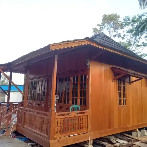 Wahyu Rumah Kayu