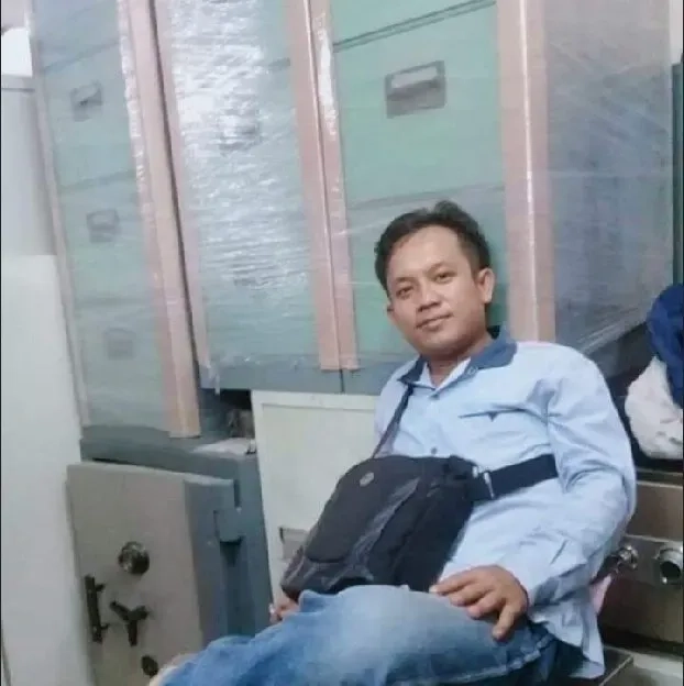 servis brankas semua merk pindahan brankas seluruh indonesia