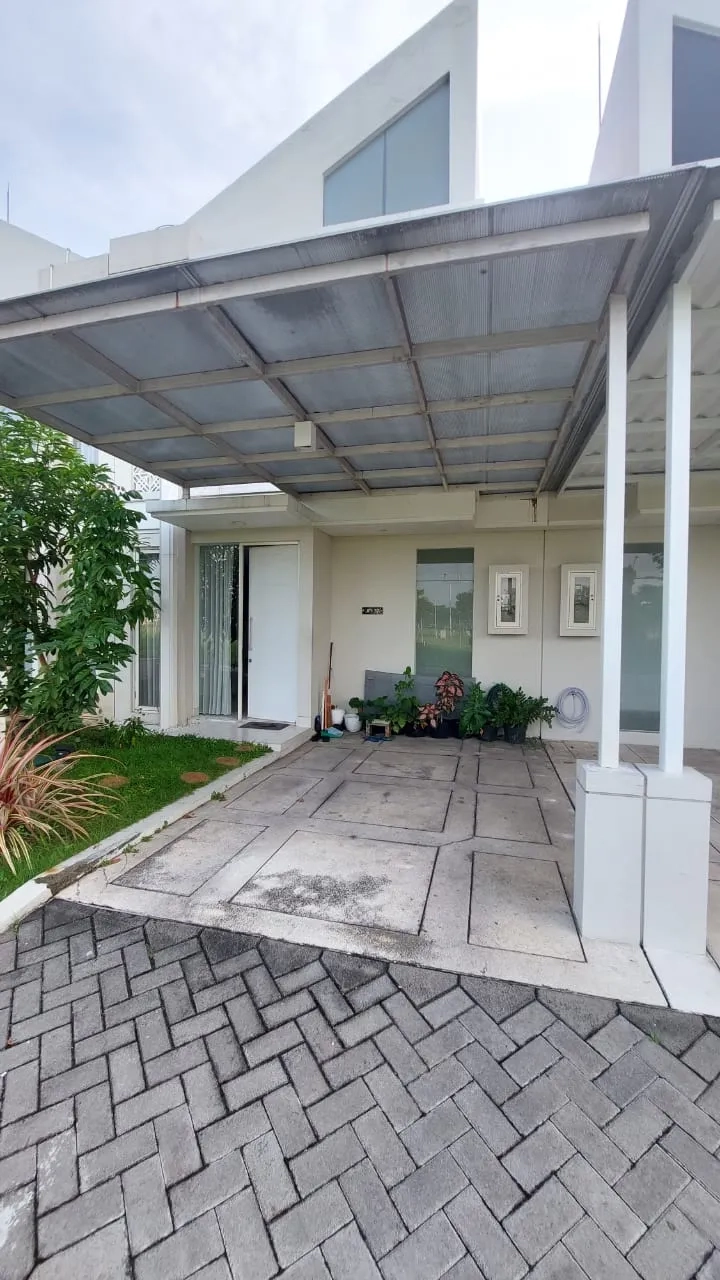 Rumah Minimalis Bagus di Grand Pakuwon Adelaide Surabaya