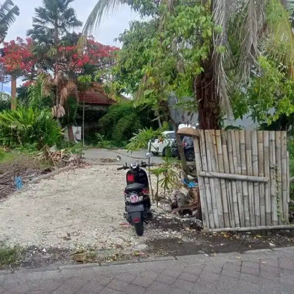 Dijual 19 are + FREE VILLA 6 KMR, Jl. Drupadi Kayu Aya Gg. Kahyangan OBEROI Seminyak Legian Kuta