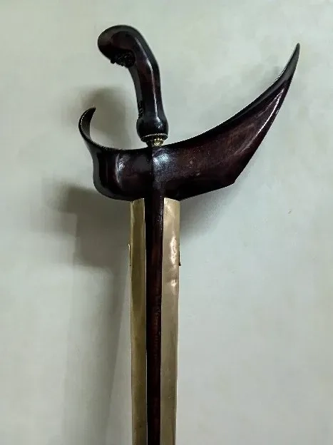 Keris sepuh Brojol pamor Wengkon isen 