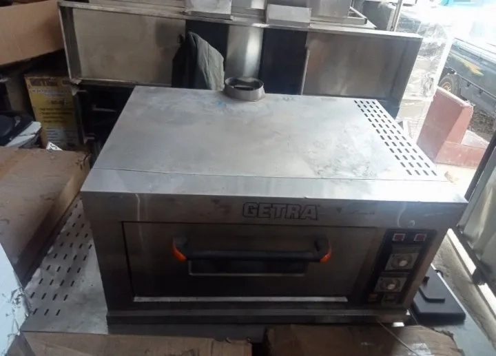 Cuci gudang NEW GETRA Gas Baking Oven RFL-11SS Garansi