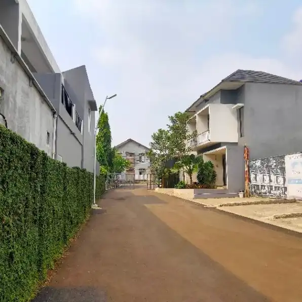 Rumah murah 2 lantai siap huni