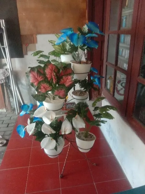 kerangka vas bunga