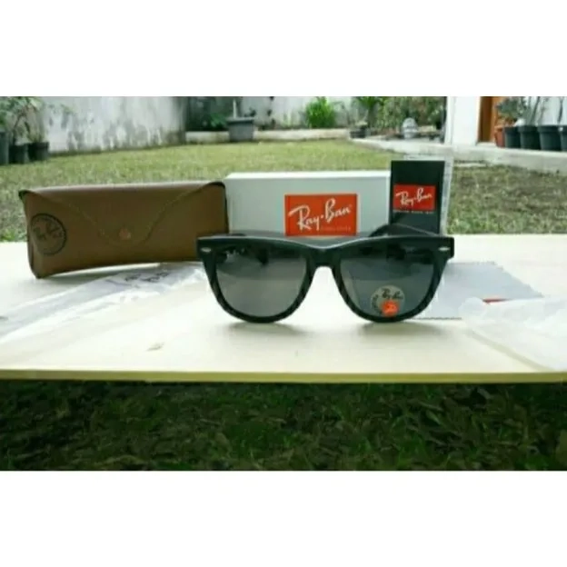 Rayban Wayfarer Original Kacamata / Eyewears / Sunglasses Pria