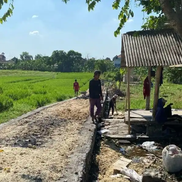 Dikontrakan 4 are, Jl. Tumbak Bayuh Intaran 2 Pererenan Mengwi Badung