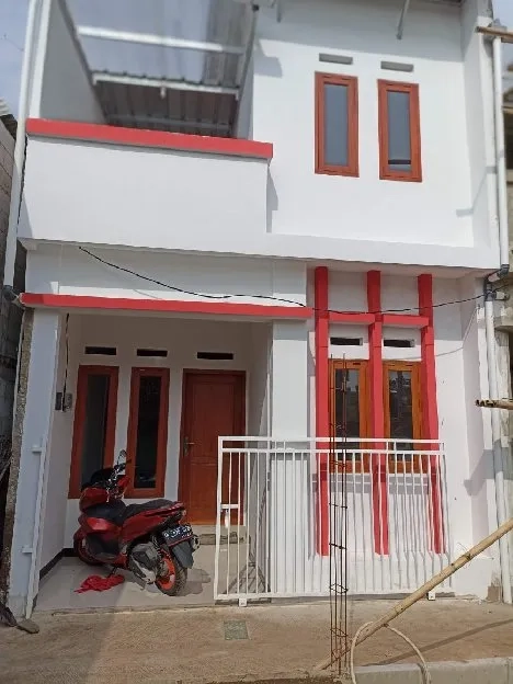 rumah baru 2 lantai cihanjuang siap huni langsung