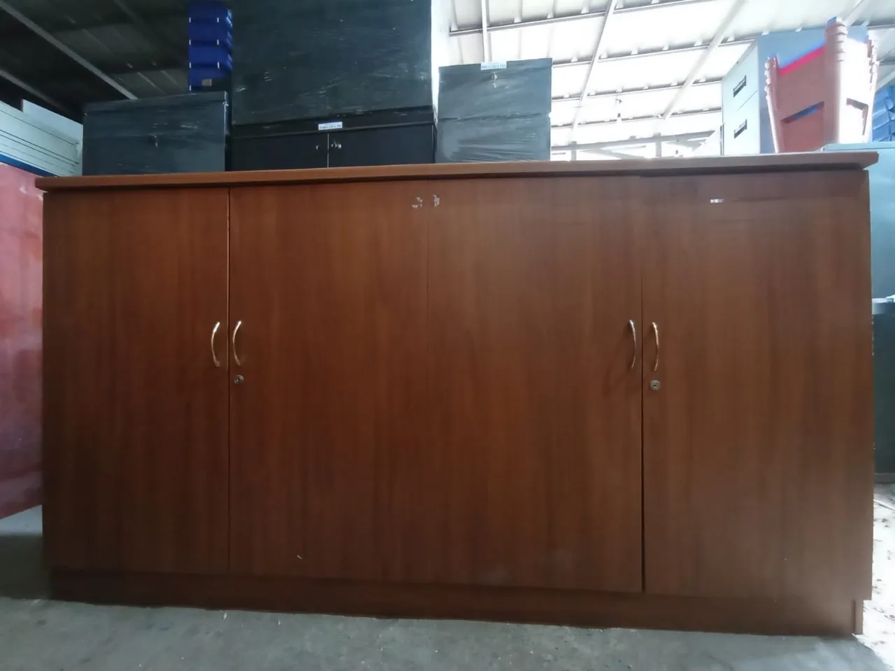 lemari cabinet kayu 4 pintu