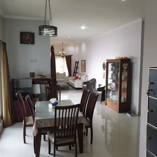 Jual Rumah Mewah Siap Huni di Jalan Brigif Jakarta Selatan