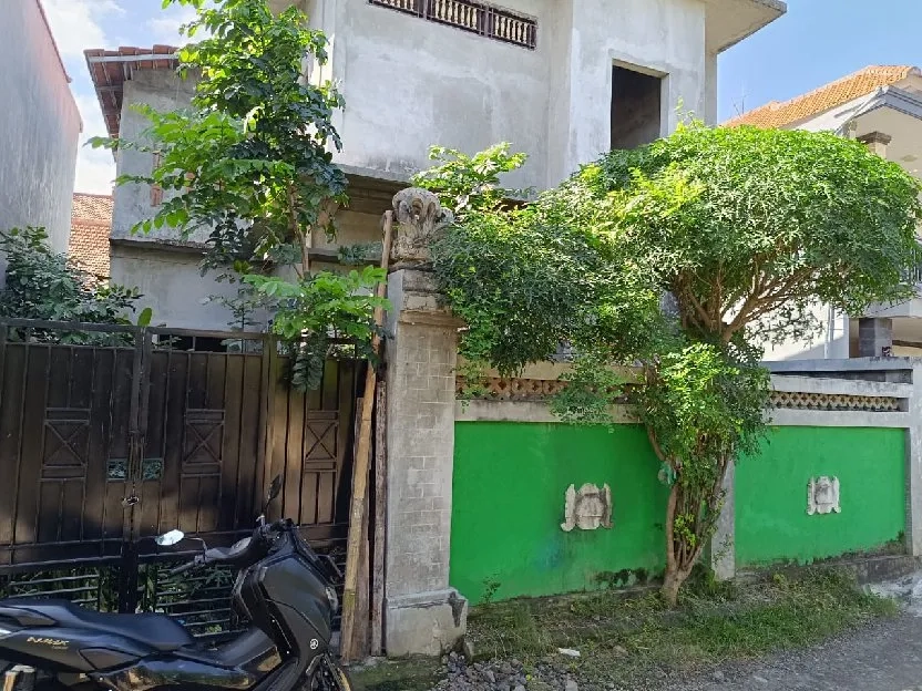 Dijual RUMAH BELUM FINISHING, Jl. Intan LC II TONJA Gatsu Tengah Denpassr