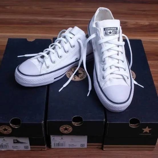 Sepatu Converse All Star Pendek - dmn