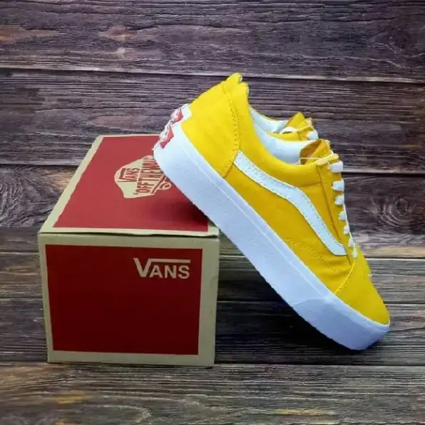 Sepatu Sneaker Pria Wanita Vans - dmn